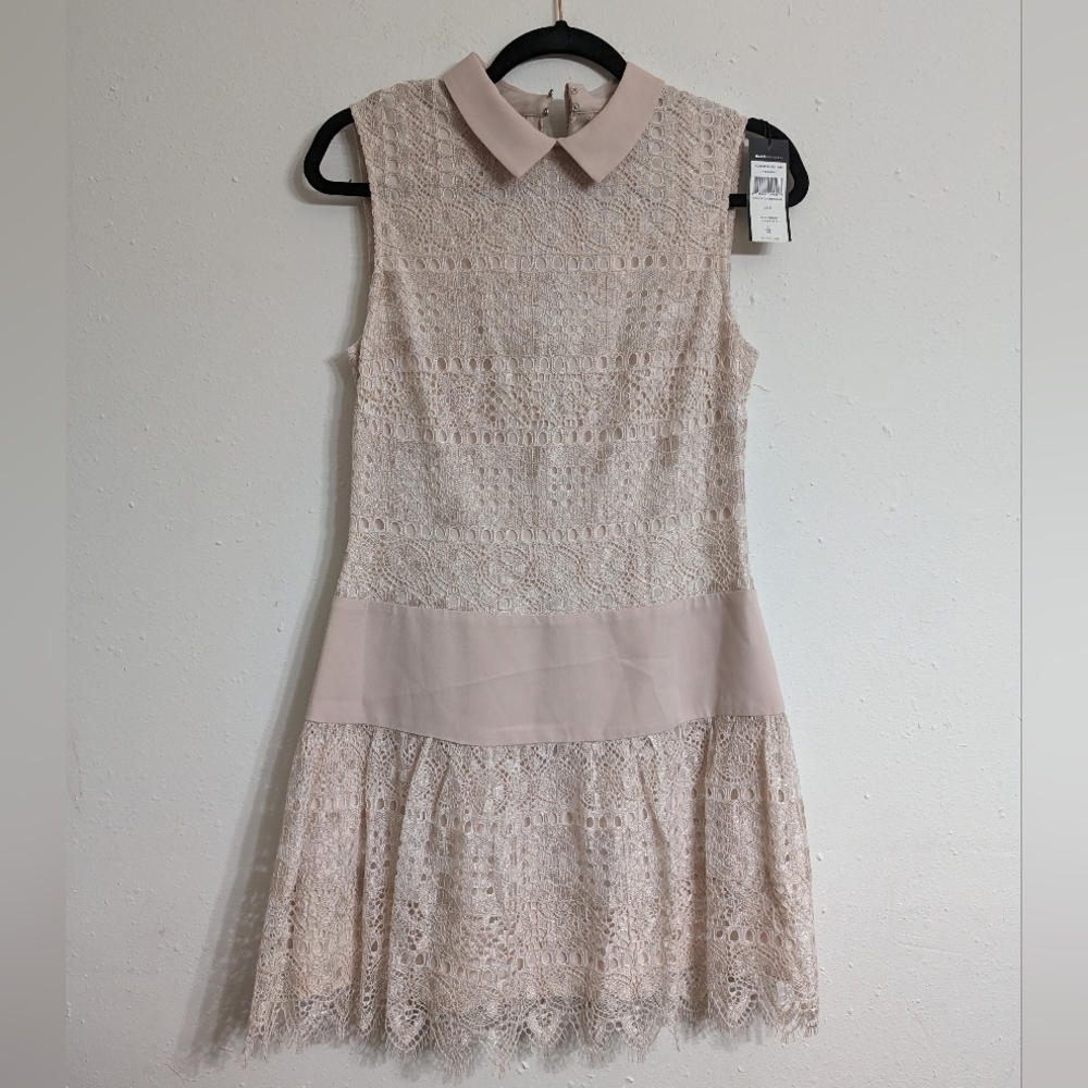 BCBG MAX AZRIA LACE DRESS SIZE 6